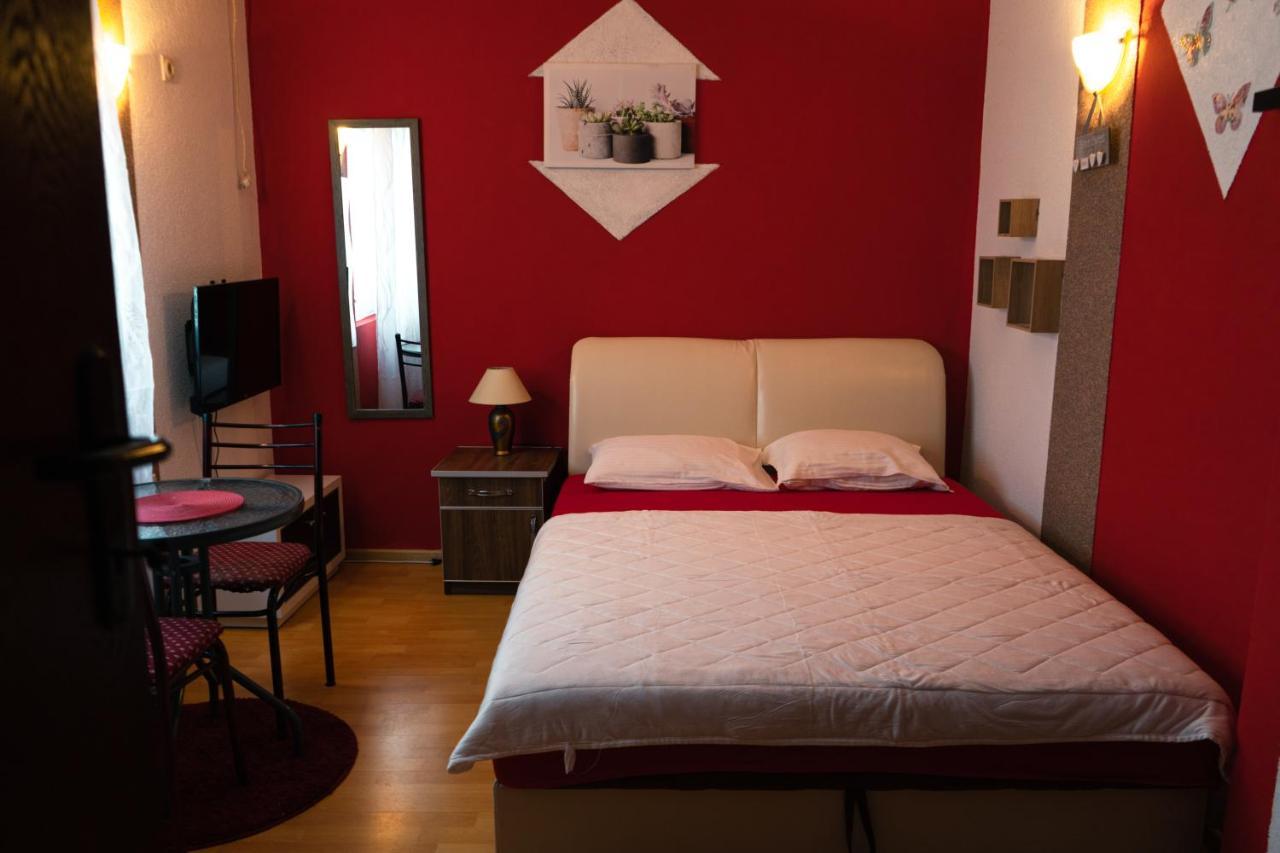 Apartments Marijana Τίβατ Εξωτερικό φωτογραφία